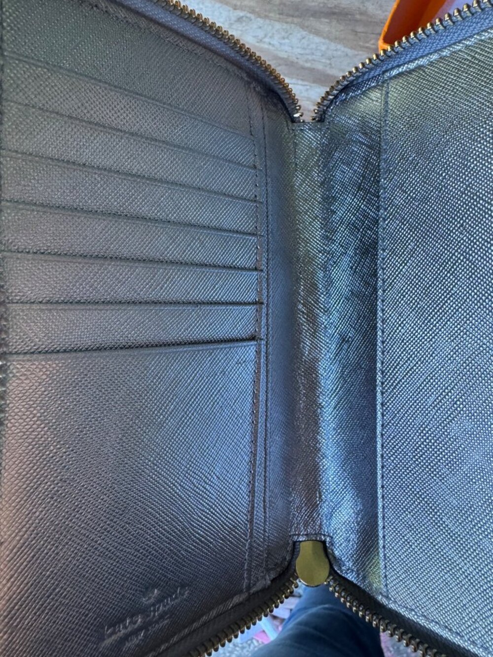 Kate Spade Neda Wellesley Wallet NWT Metallic Bronze Saffiano Zip Around Box - Picture 5 of 7